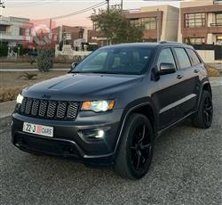 جیپ گراند شیرۆکی